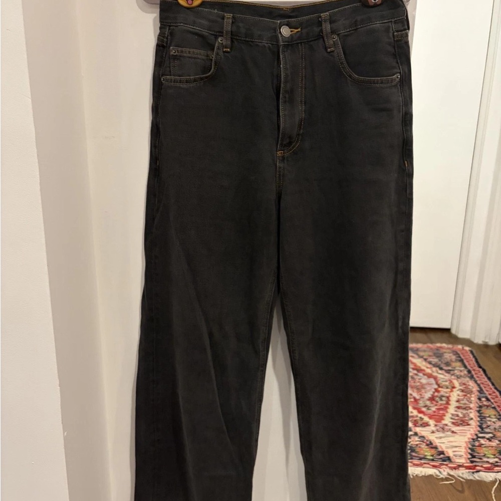 Zara Black Skinny Jeans - Back-Pocket Detail